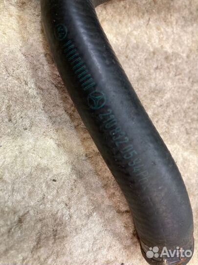 Патрубок охлаждения Mercedes-Benz Clk-Class C208