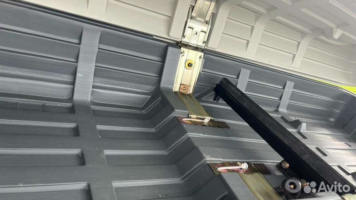 Багажник бокс на крышу thule