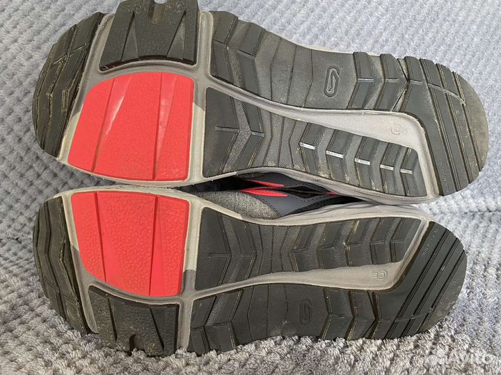 Кроссовки женские 38 размер