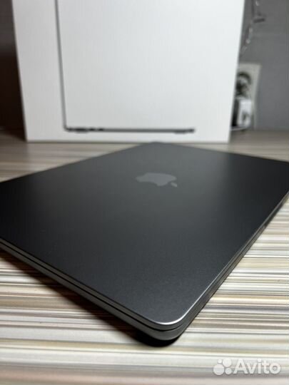 Apple MacBook Air 13 M2