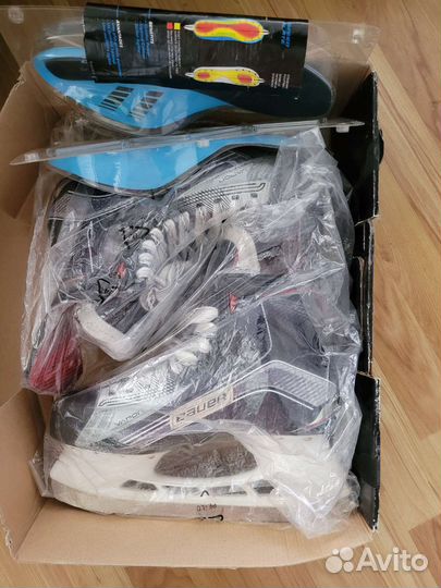 Хоккейные коньки bauer