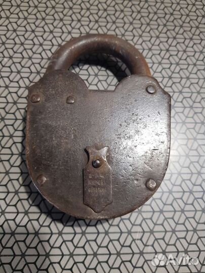 Замок большой старинный