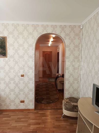 2-к. квартира, 54 м², 1/9 эт.