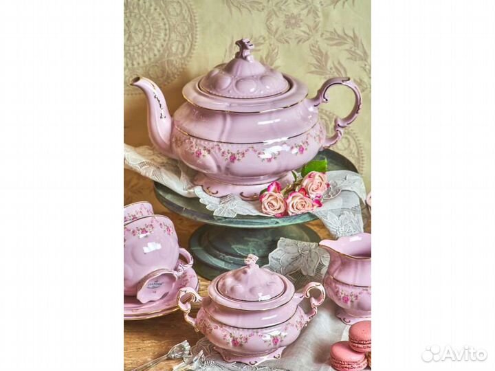 Чайный и столовый сервиз розовый фарфор Чехия