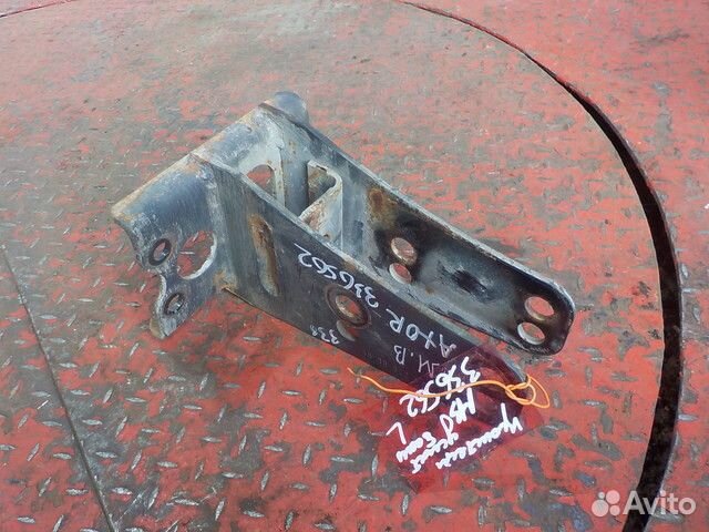 Кронштейн усилителя бампера левый Mercedes-Benz