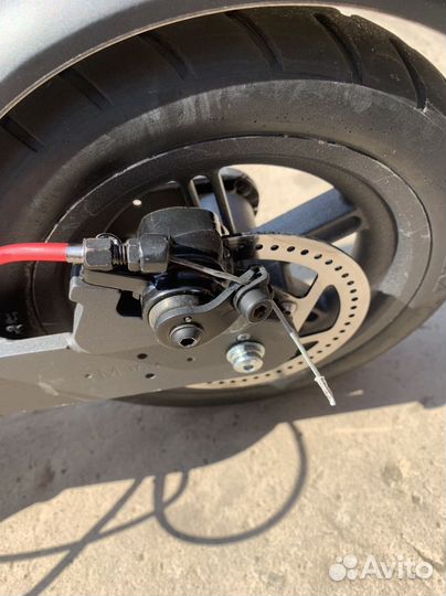 Электросамокат xiaomi m365 250w