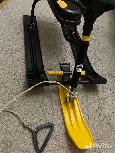 Детский снегокат с ручкой