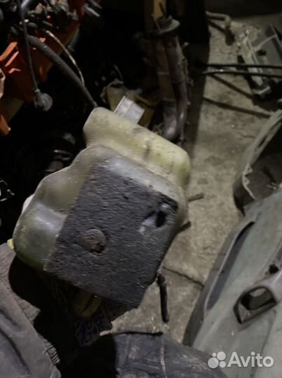 Расширительный бачок nissan primera p10