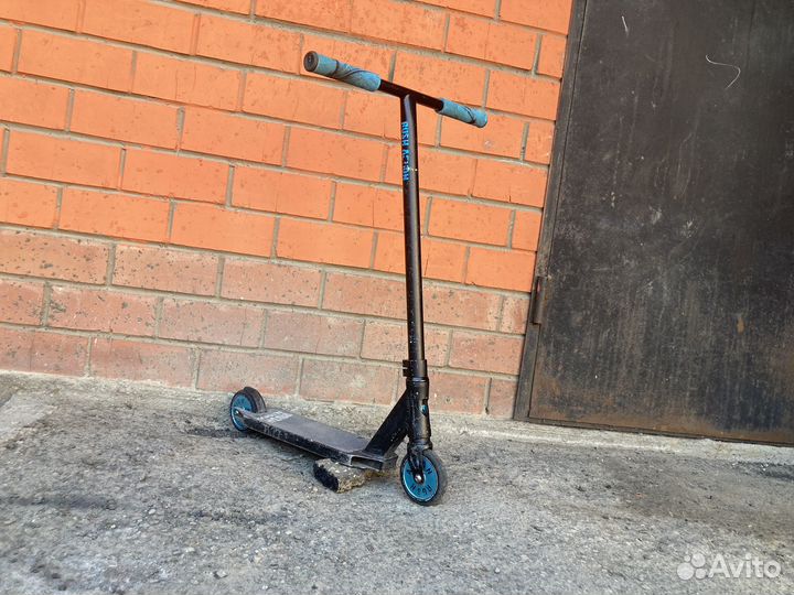 Трюковой самокат