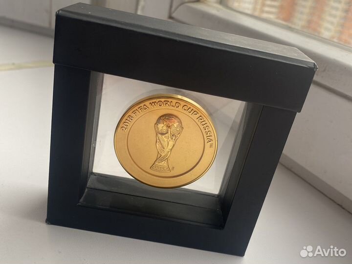 Памятная медаль fifa world cup russia 2018