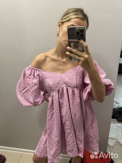 Розовое платье noname