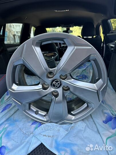 Диски Toyota RAV4 r18