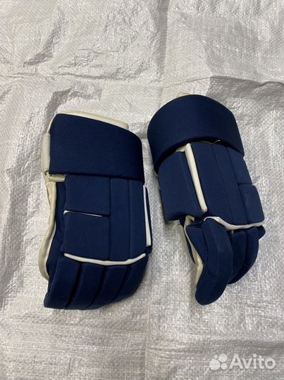 Хоккейная форма Хоккейный нагрудник, щитки, краги