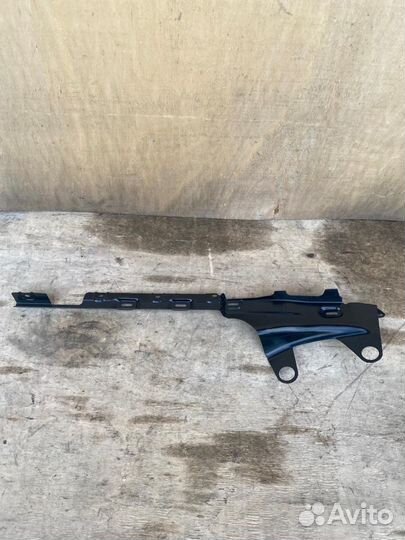 Кронштейн Volkswagen passat B6