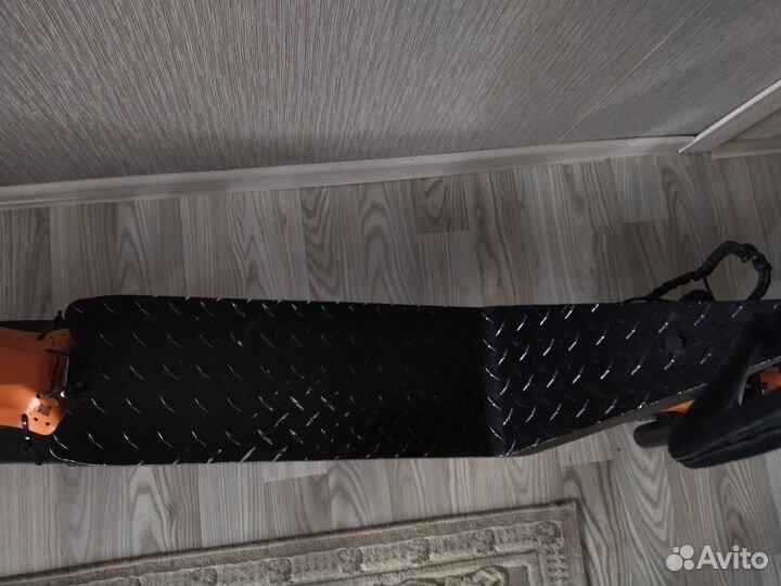 Электросамокат Прыгающий рим