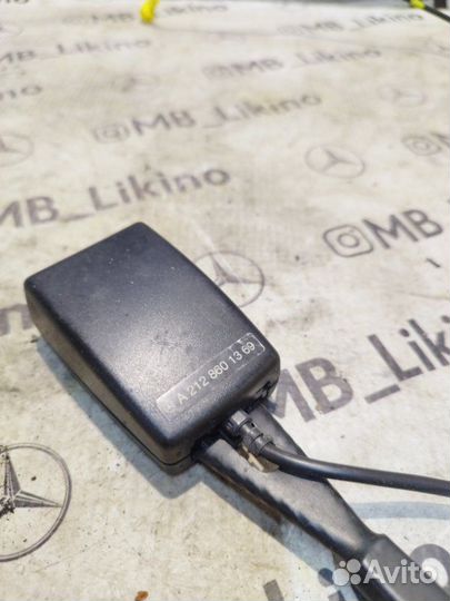 Замок ремня безопасности передний Mercedes E-Class