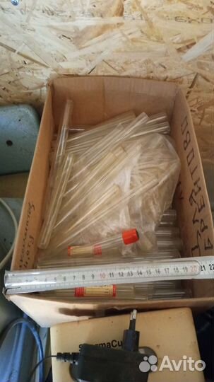 Колбы мензурки пробирки