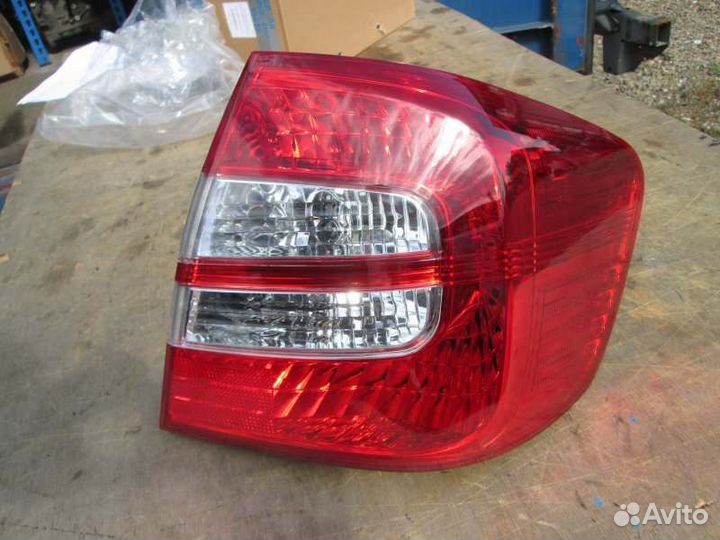 Стоп правый Toyota Premio ZZT240