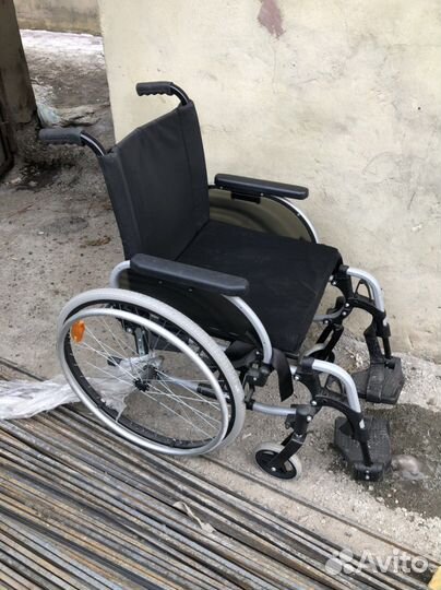 Инвалидная коляска