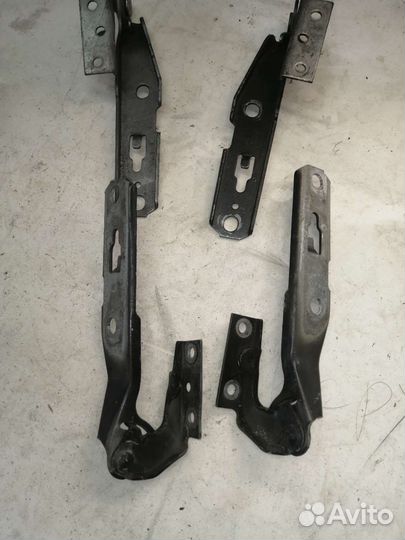 Петля капота ауди а4 8е фольксваген пассат б5