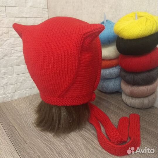 Шапка чепчик - кошечка вязаная