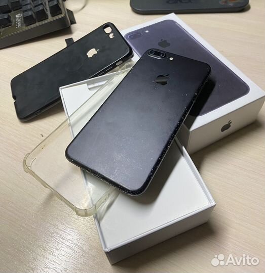 Телефон iPhone 7 Plus