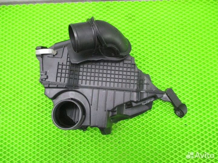 Корпус воздушного фильтра Renault Arkana