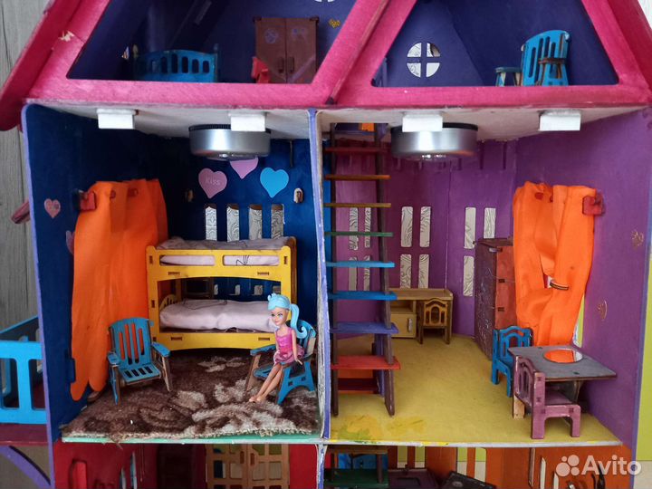 Домик кукольный