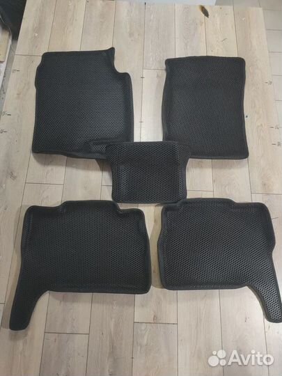 Автоковры водительские EVA Nissan Bassara JU30 Ева