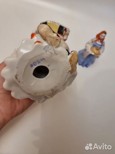 Статуэтка фарфоровая Уральская кадриль