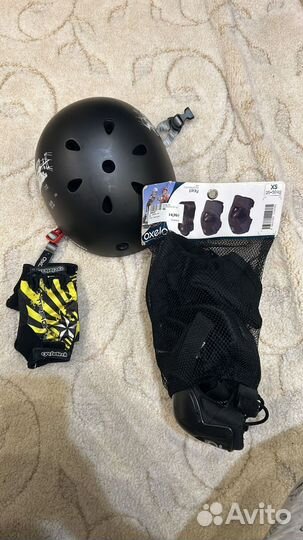Защита шлем и перчатки защитные
