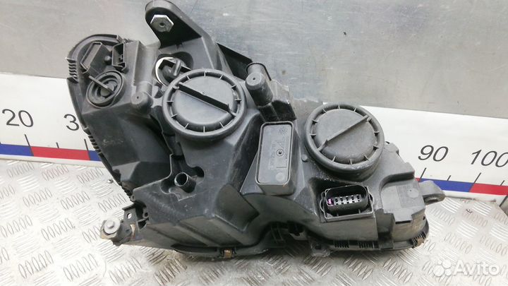 Фара левая Mercedes-Benz C-Class