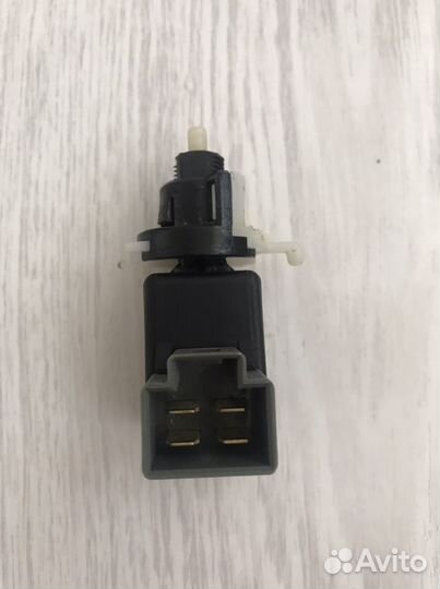Датчик педали тормоза стоп сигнала Киа Хендай