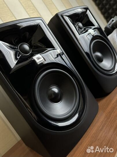 Студийные мониторы JBL 305 mkii