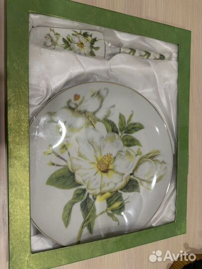 Тарелка доя торта с лопаткой