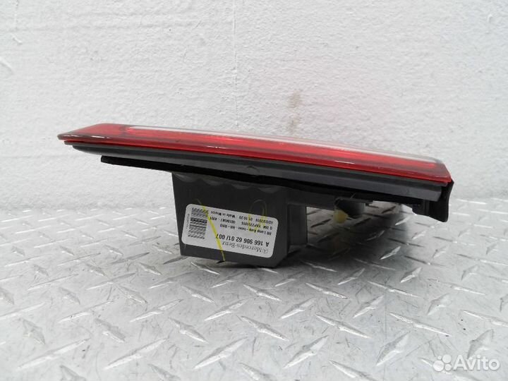 Фонарь задний внутренний правый Mercedes-Benz GLE