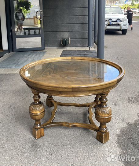 Винтажный стол
