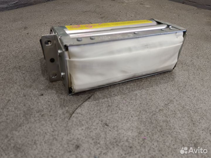 Подушка в торпеду для Volkswagen Passat B5+