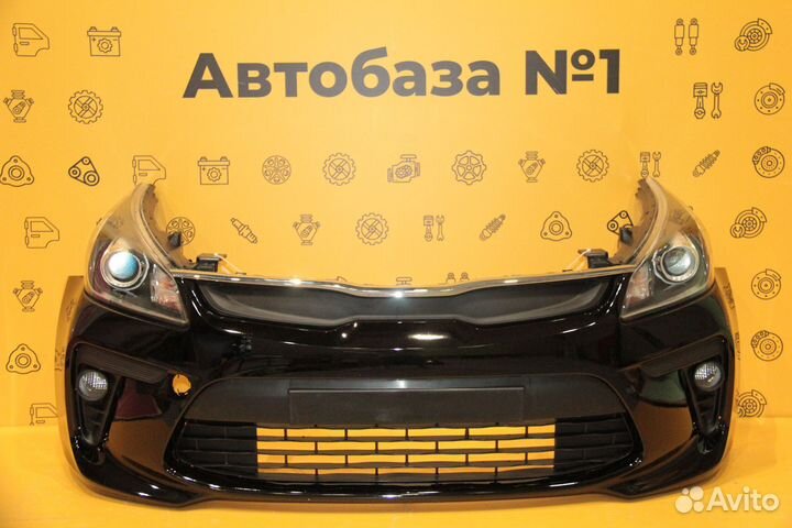 Передний бампер в цвет Kia Rio 4 2017 - 2020