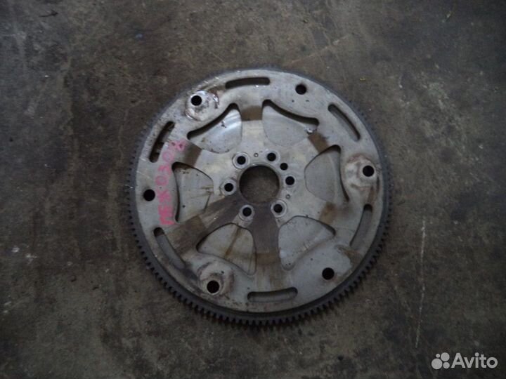 Маховик двигателя (Citroen C4, Peugeot 308)