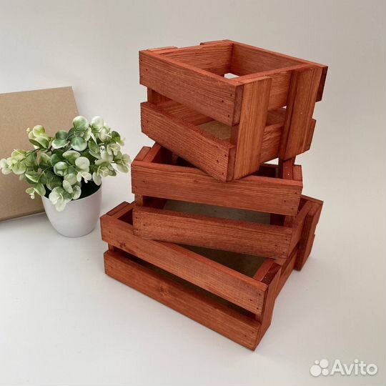 Ящик для цветов и подарков