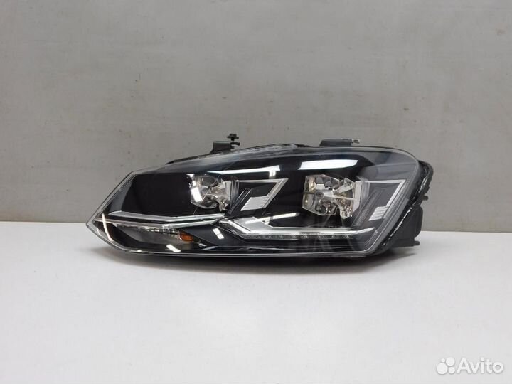 Фара левая Volkswagen Polo