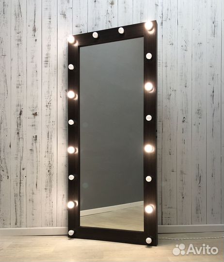 Зеркало с подсветкой