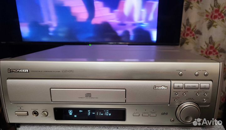Laser disc проигрыватель Pioneer CLD 07G
