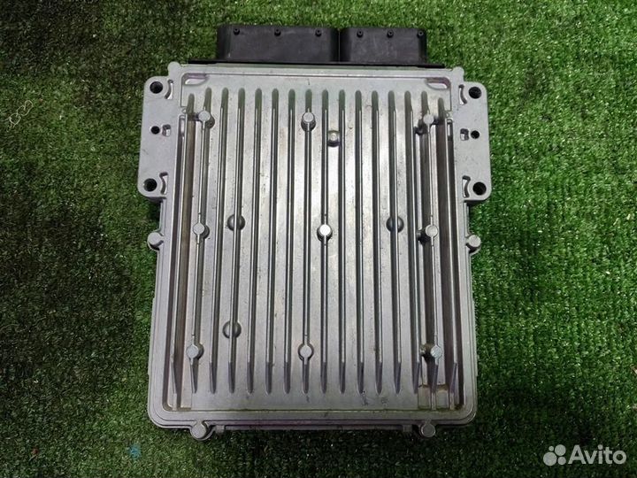 Блок управления двс Land Rover Discovery 4 2010