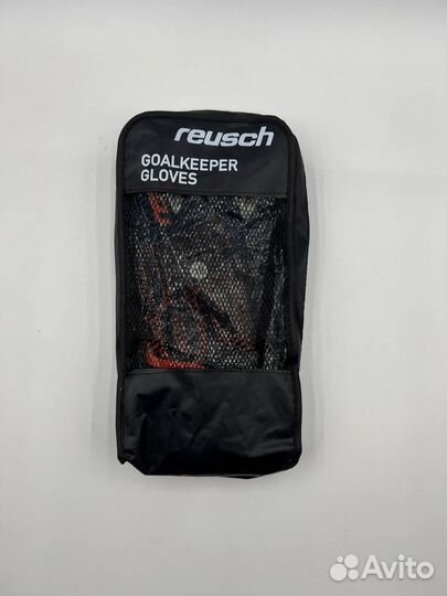 Вратарские перчатки reusch