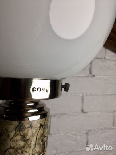Лампа настольная