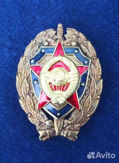 Знак об окончании вуза