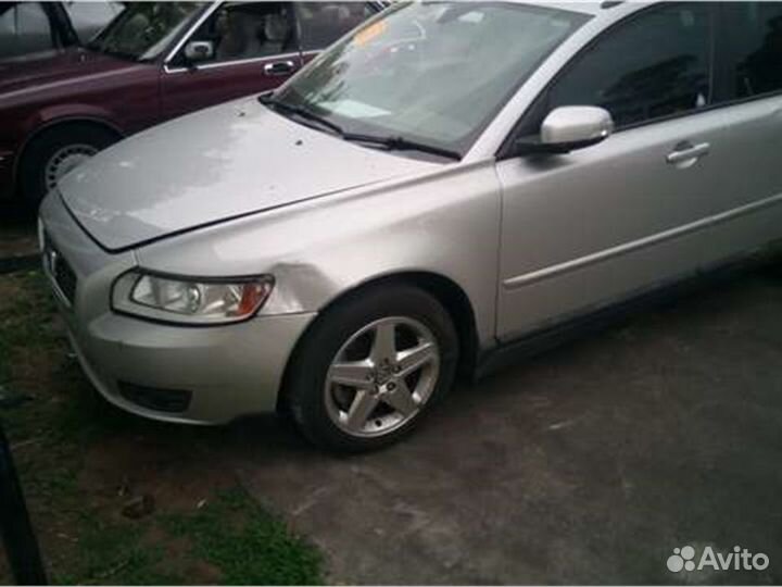 Разбор на запчасти Volvo V50