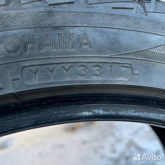 Yokohama Ice Guard IG50+ 215/45 R17